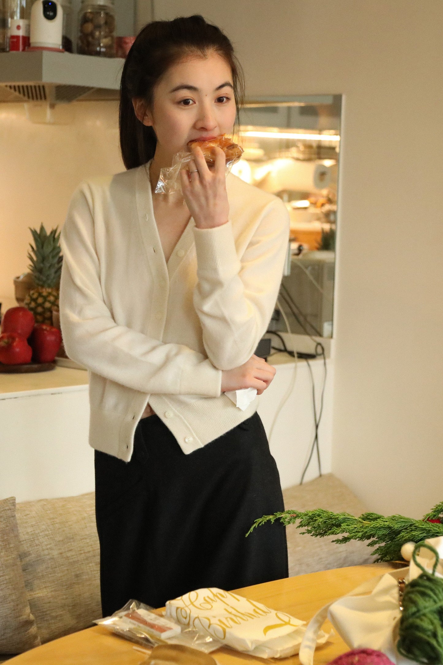 Miroment_Ultra_Soft_Pure_Cashmere_Colorblock_V-neck_Button_Cardigan_Women_Knit_Sweater_MISSTT