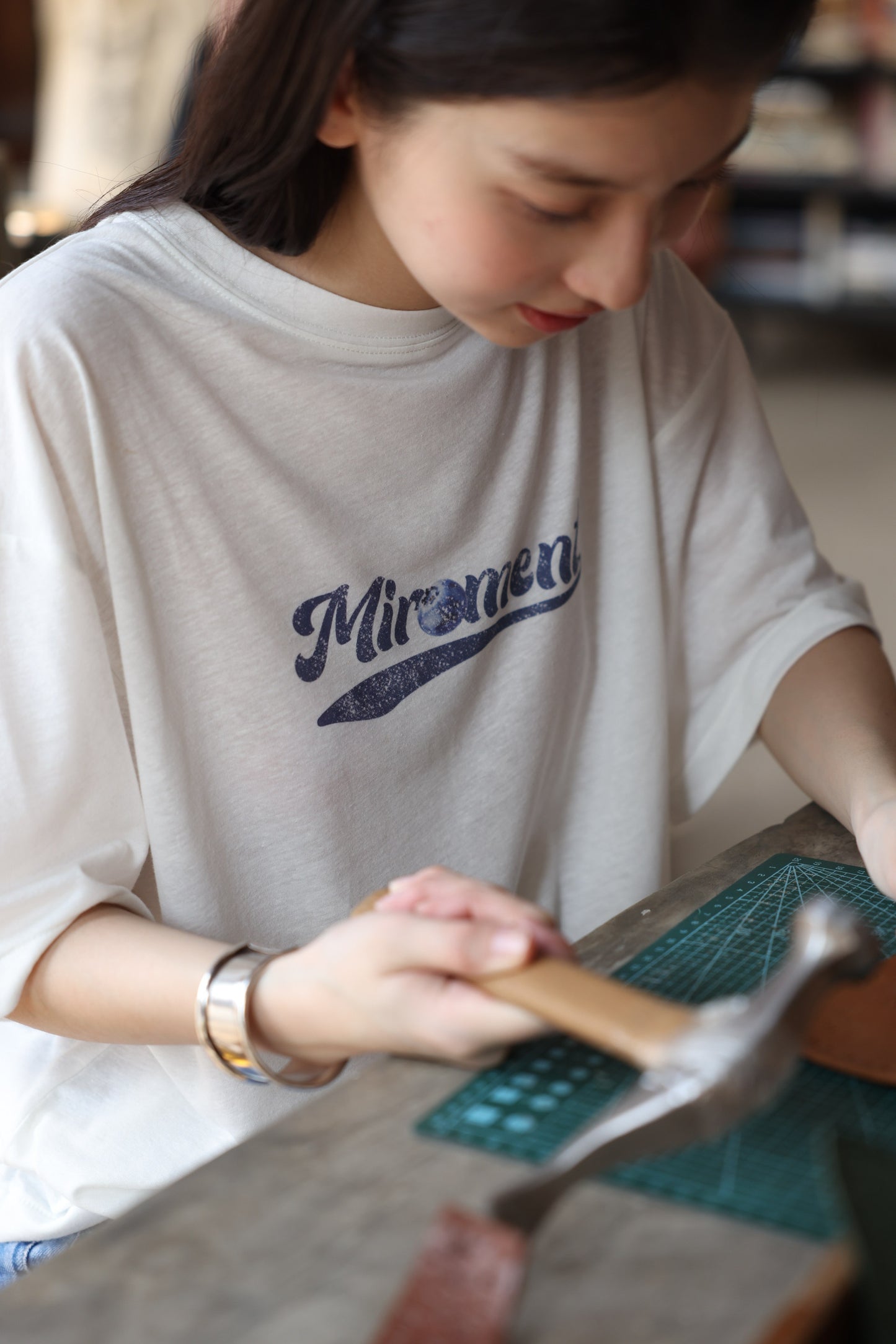 Miroment_Moisture_Wicking_Ultra_Thin_American_Loose_Fruit_Print_Crew_Neck_Women_T-Shirt_MISSTT