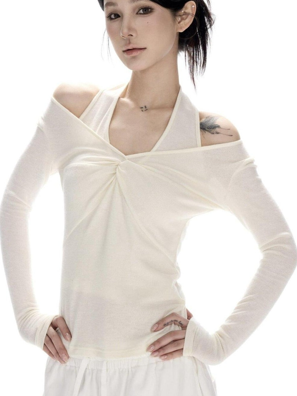 CrushOnit Breathable Viscose Elegant Slim Patchwork Midrise White Long Sleeve Crop Tops