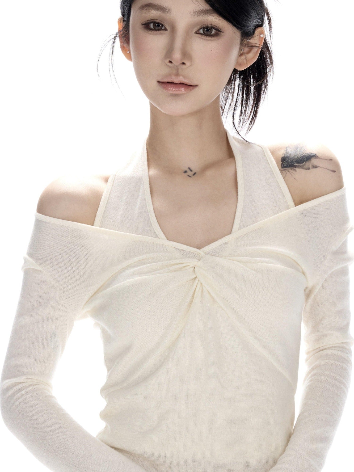 CrushOnit Breathable Viscose Elegant Slim Patchwork Midrise White Long Sleeve Crop Tops