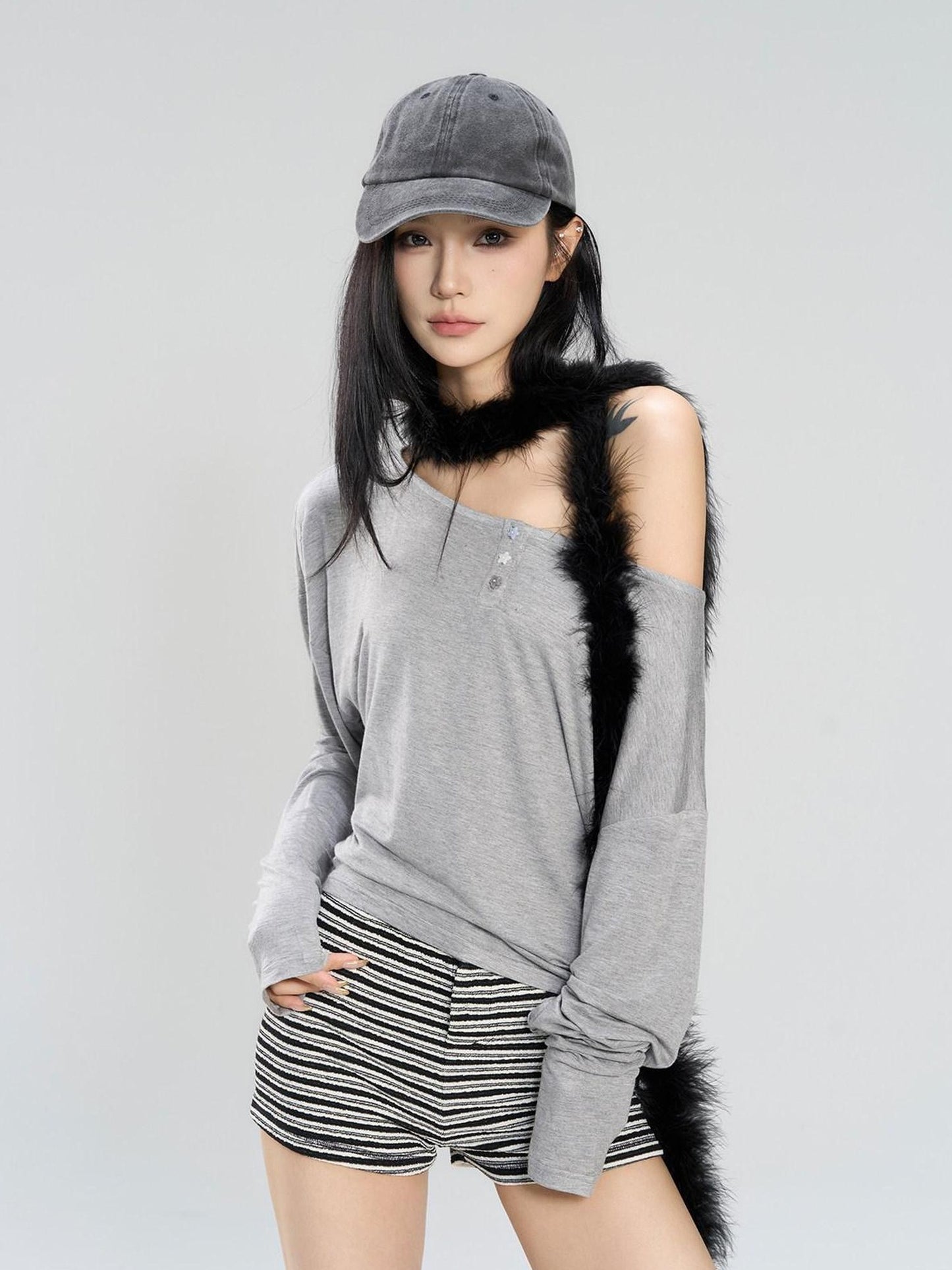 CrushOnit Comfortable Slim Fit Gray And Black White Striped Casual Long Sleeve T-Shirts