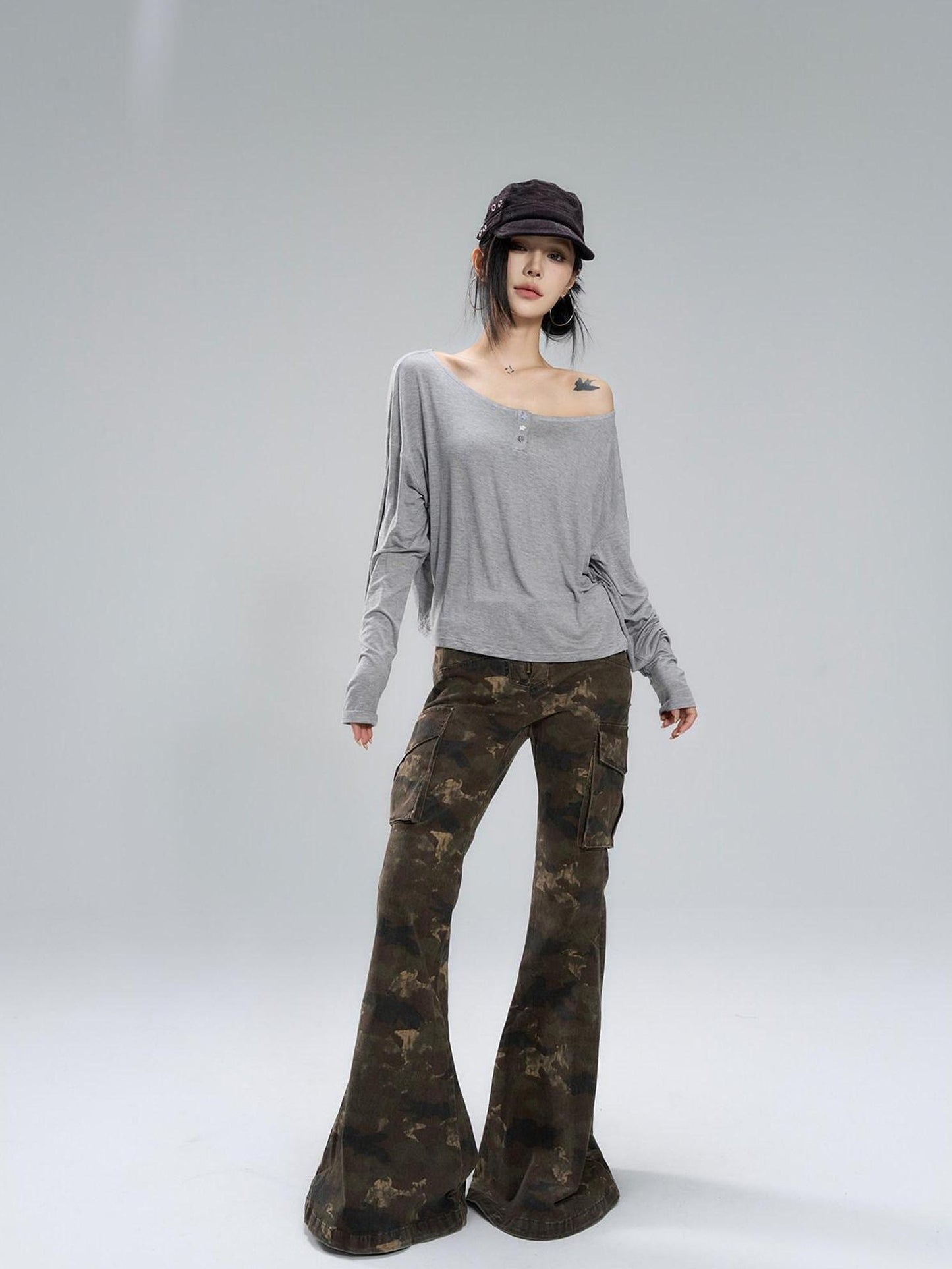 CrushOnit Comfortable Slim Fit Gray And Black White Striped Casual Long Sleeve T-Shirts