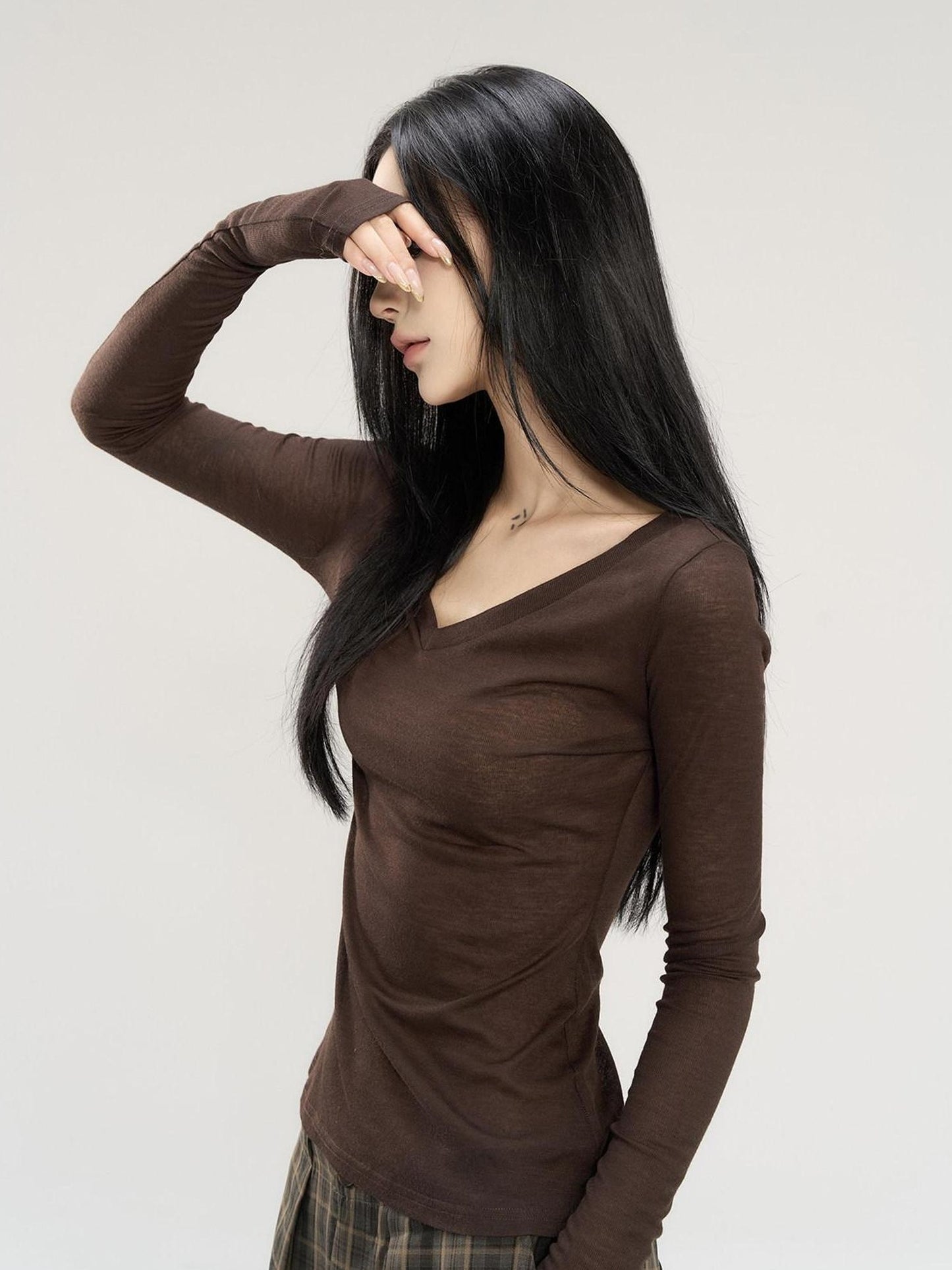 CrushOnit Eco Recycled Blend Slim Waist Commuter V-neck Women Coffee Long Sleeve T-Shirts