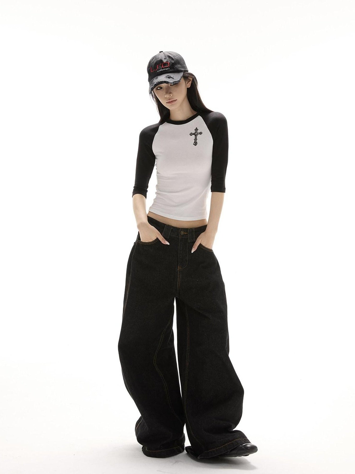 CrushOnit Moisture Wicking Slim Fit Cross Print Panel Women Yoga Long Sleeve Crop Tops