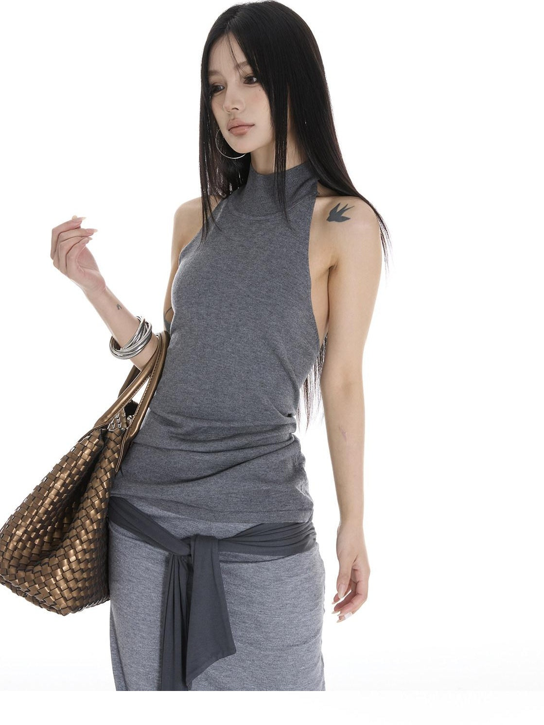 CrushOnit Sleek Commuter Slim Fit Sleeveless Turtleneck Pullover Young Women Grey Knitwear