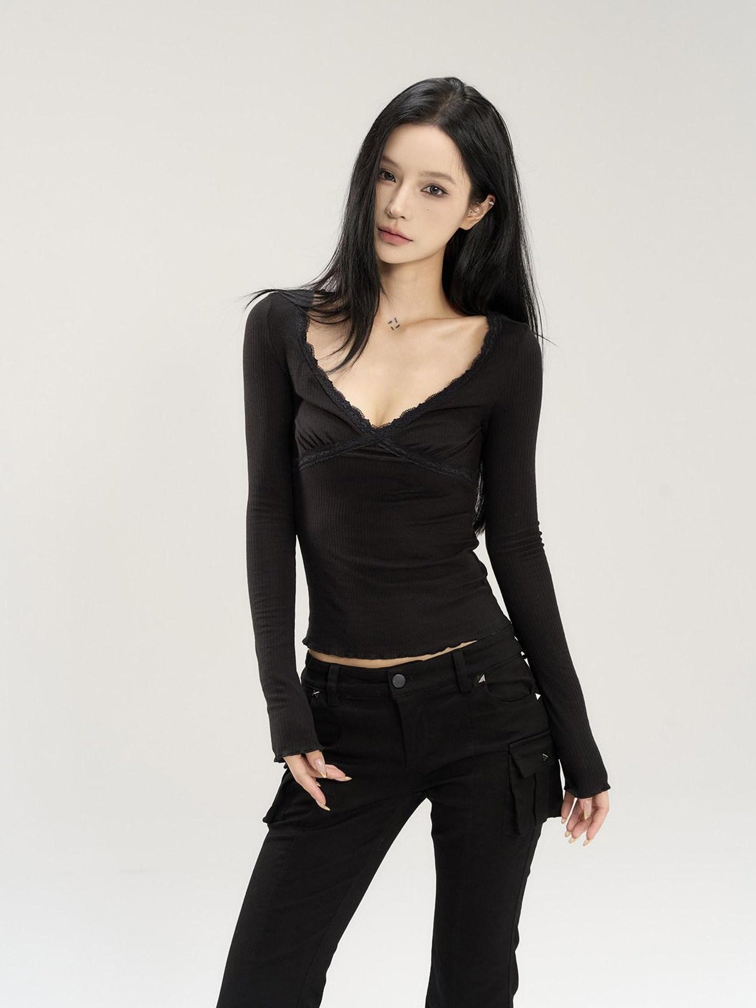 CrushOnit Soft Cotton Blend V-neck Slim Fit Office Casual Black Women Long Sleeve T-Shirts