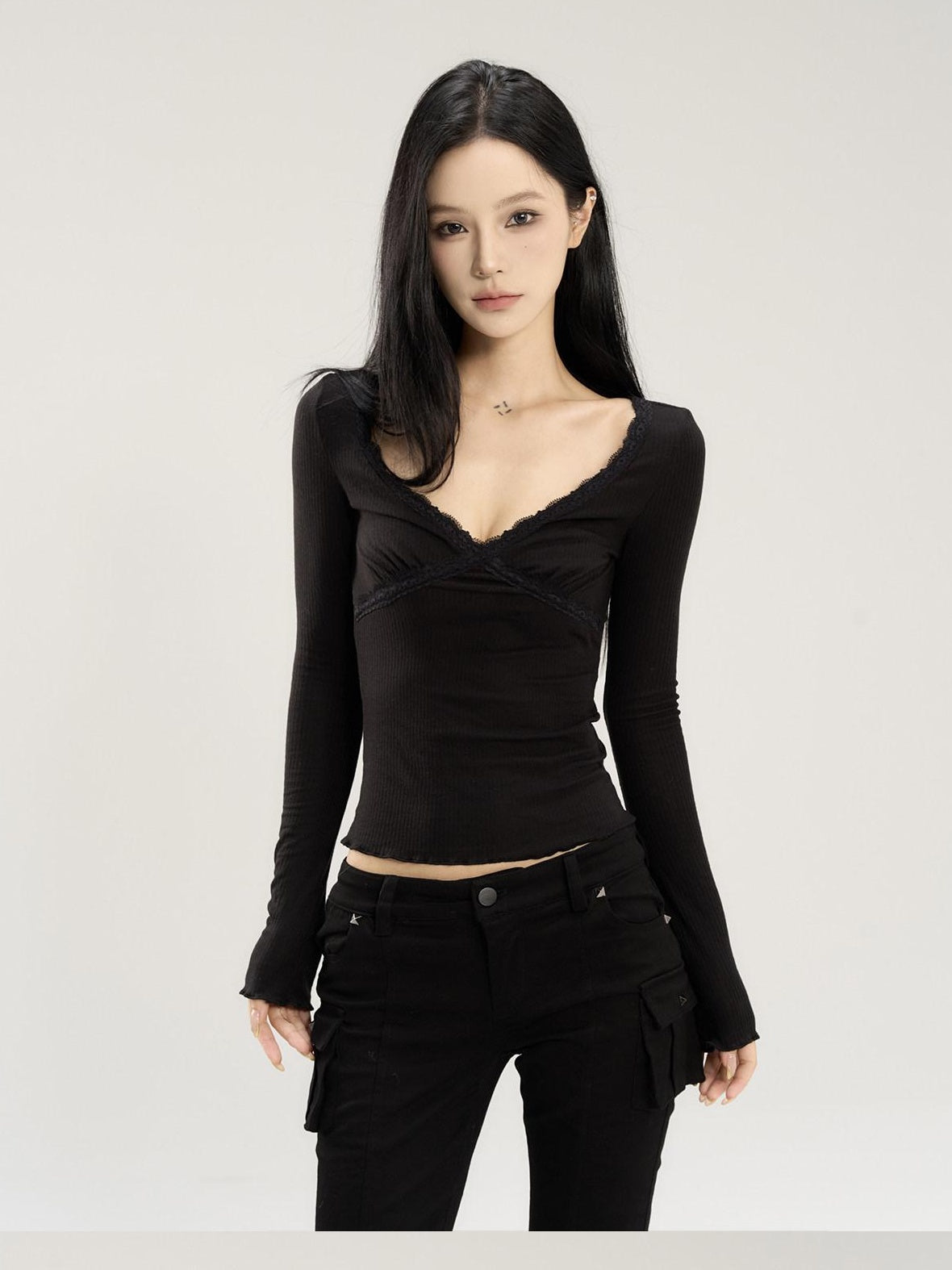 CrushOnit Soft Cotton Blend V-neck Slim Fit Office Casual Black Women Long Sleeve T-Shirts