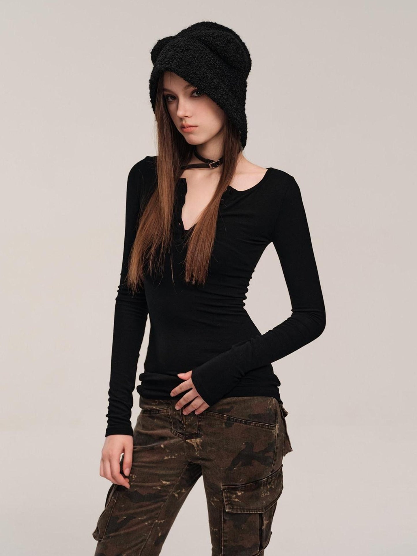 CrushOnit Soft Cotton Knit Short Brim Minimalist Unisex Travel Black Beanies