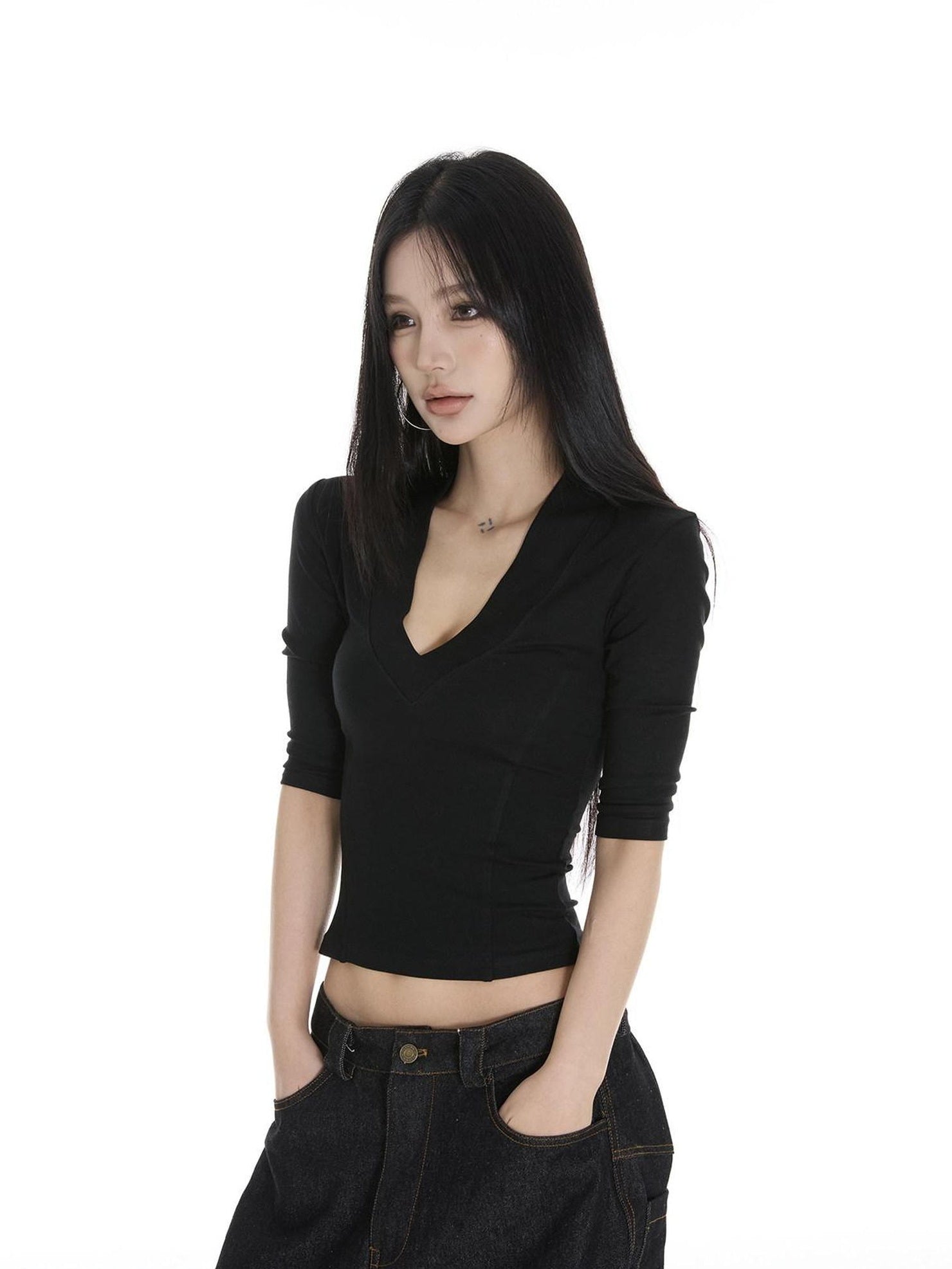 CrushOnit Stretch Cotton V-neck Slim Black Three Quarter Sleeve Long Sleeve T-Shirts