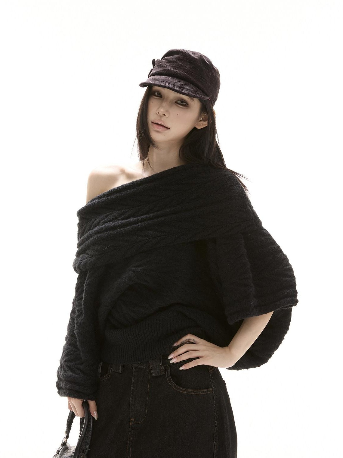 CrushOnit Thermal Street Loose Pleated Boat Neck Women Knit Pullover Black Sweaters