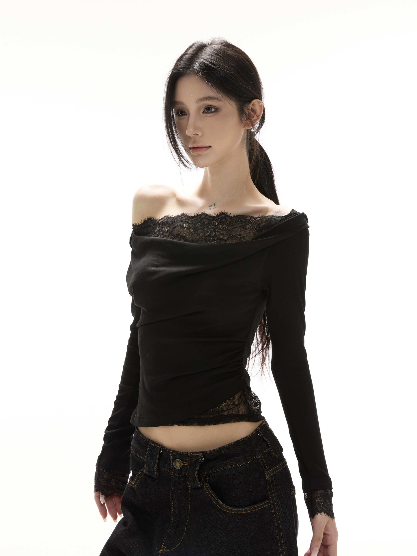 CrushOnit_Viscose_Spandex_Slim_Fit_Lace_Long_Sleeve_Date_Black_Off_Shoulder_Crop_Tops_MISSTT